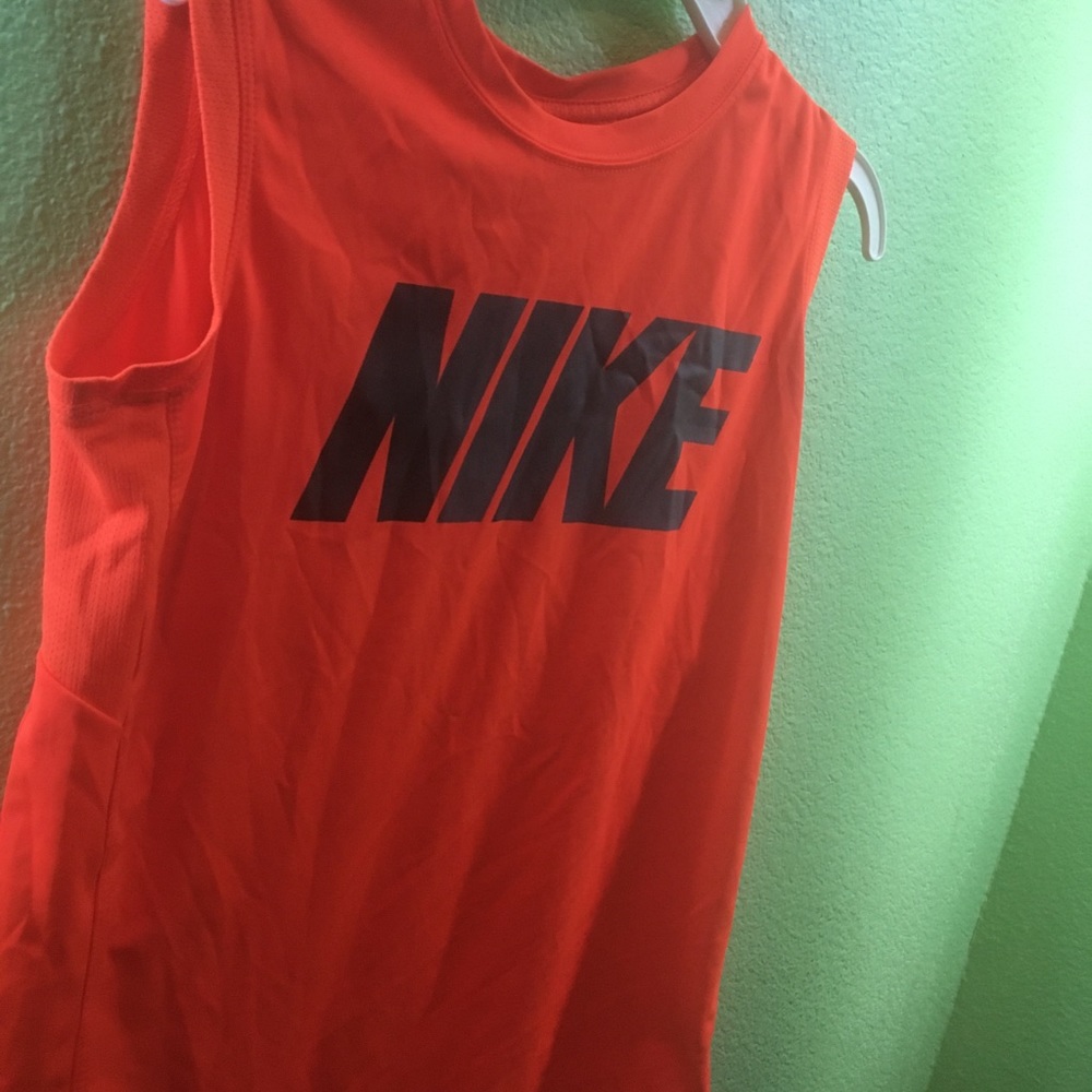Nike tank top